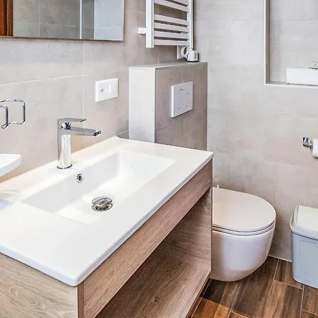 דירה Rousserolles Rez Gauche By Interhome *